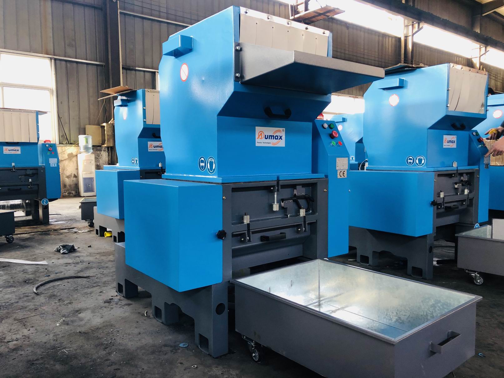 Choose a high quality plastic crusher is very important