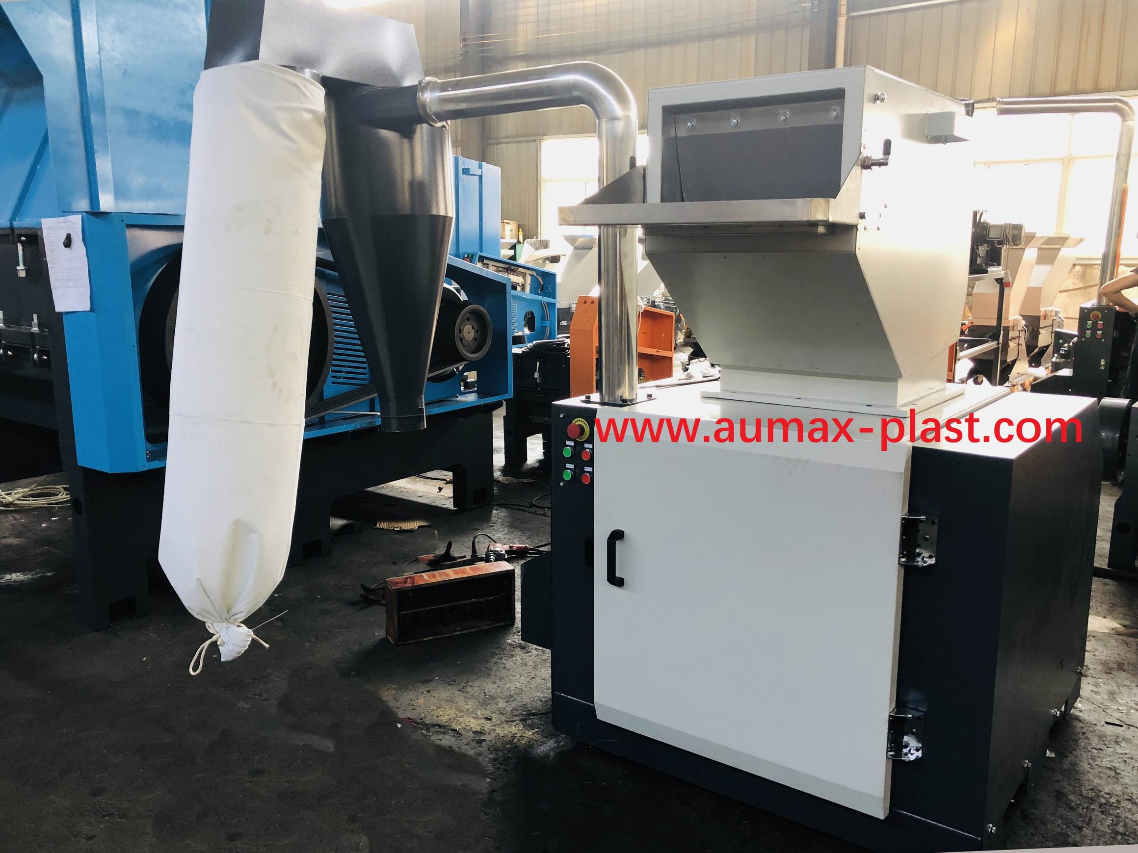 Market Segmentation of Plastic Crusher Machine