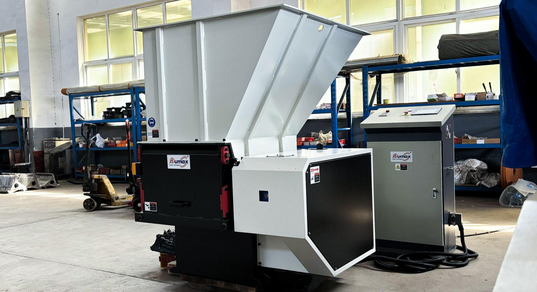 Single Shaft Plastic Shredder Machine AMS-2260